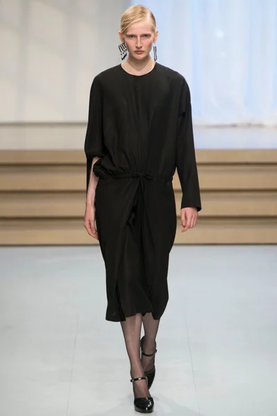 Look 37